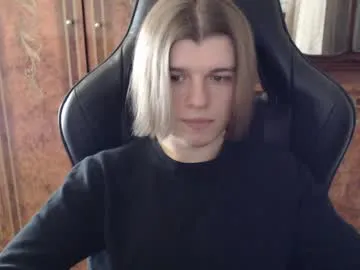 maxplay18's Thumb Image