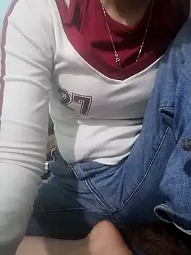 -Almira-'s Thumb Image