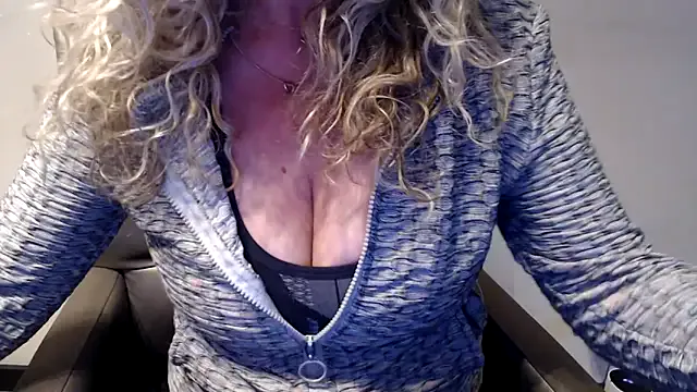 JenniLowen's Thumb Image