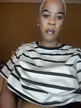 THICKBUNNYCHICKxxx's Thumb Image